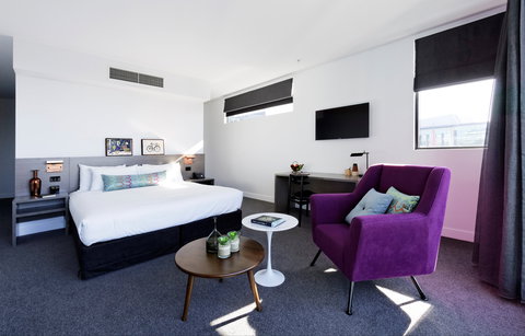 Alpha Mosaic Hotel Brisbane - Schoolies Week Accommodation 1