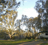 Brimin Lodge - Schoolies Week Accommodation