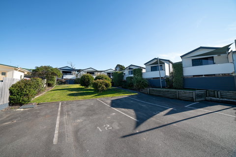 Bridport Beach Cottages - Schoolies Week Accommodation 0