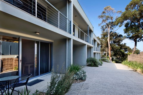 Chatby Lane Lorne - Schoolies Week Accommodation 1