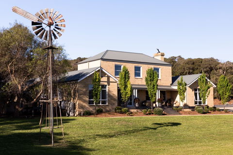 Fingal House - Schoolies Week Accommodation 0