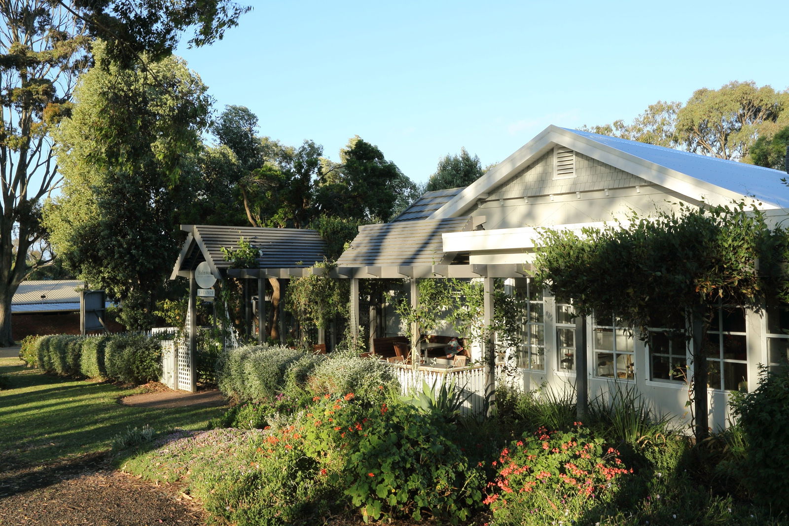 Cowes VIC Schoolies Week Accommodation