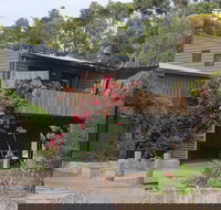 La Cabane Retreat - Schoolies Week Accommodation