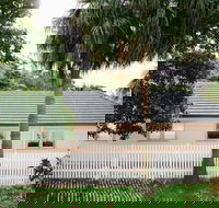 The Palm Cottage at Coledale Beach - Schoolies Week Accommodation