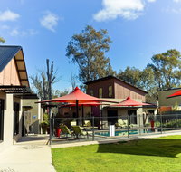 Adelphi Apartments - Schoolies Week Accommodation