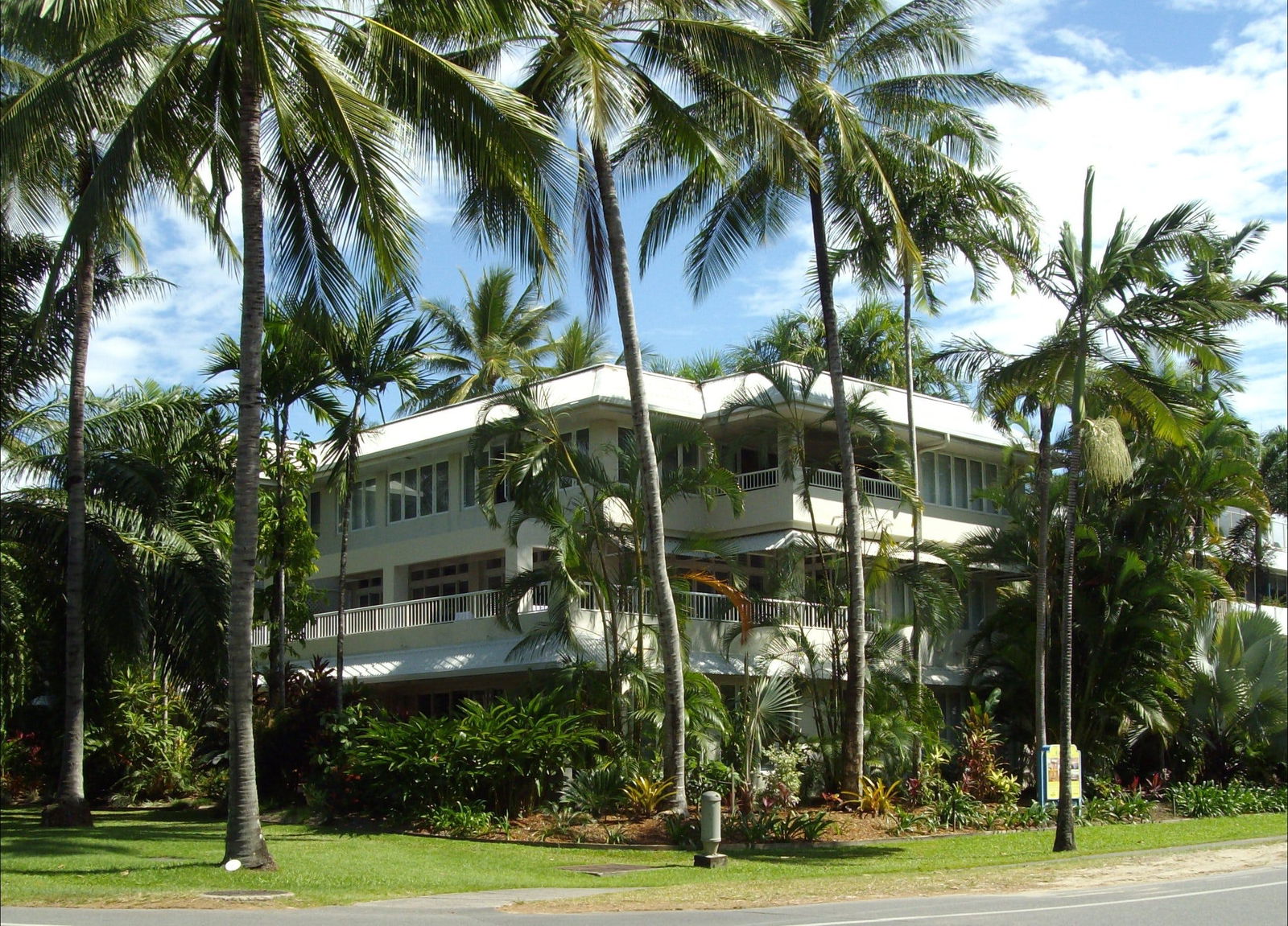  Schoolies Week Accommodation