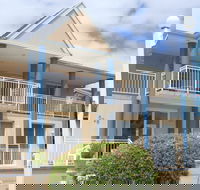 Canberran Lodge - Schoolies Week Accommodation