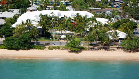 Coral Sands Beachfront Resort - Schoolies Week Accommodation 1