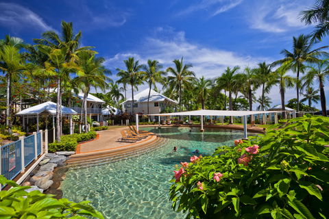 Coral Sands Beachfront Resort - Schoolies Week Accommodation 2