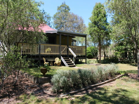Fosterton School House - Schoolies Week Accommodation 0