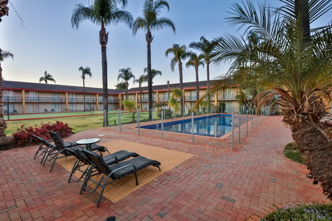 Mildura Inlander Resort - Schoolies Week Accommodation 1
