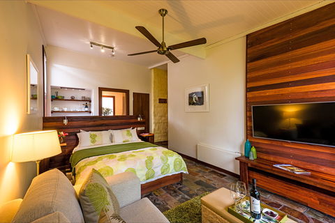 Mulberry Lodge  Country Retreat - Schoolies Week Accommodation 2