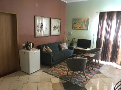 Skywatch Observatory Domestays - Schoolies Week Accommodation 0