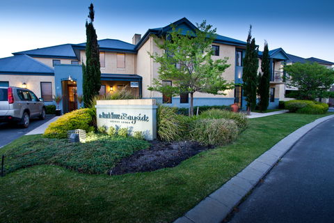 The Beach House At Bayside - Schoolies Week Accommodation 0
