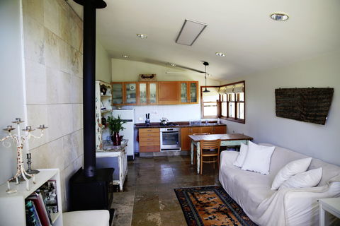 The Eco Lodge - Cox's River Rest - Schoolies Week Accommodation 1