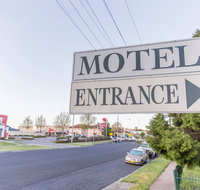 Bathurst Motor Inn - Schoolies Week Accommodation
