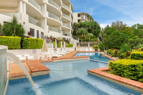 Bellevue At Trinity Beach - Schoolies Week Accommodation 0