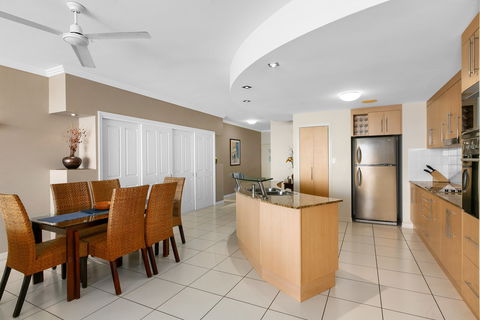Bellevue At Trinity Beach - Schoolies Week Accommodation 2