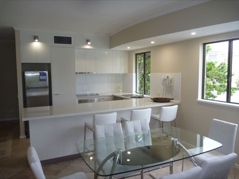 Bella Casa Noosa - Schoolies Week Accommodation 0
