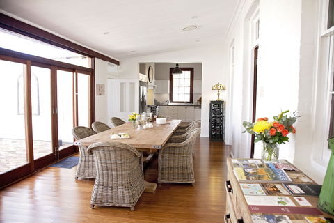 Cawarra On The Park - Schoolies Week Accommodation 1