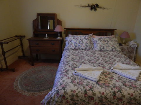 Croll Cottage - Schoolies Week Accommodation 2