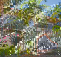 Derby Lodge - Schoolies Week Accommodation