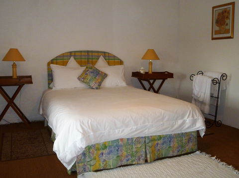 Ethel's Cottage - Schoolies Week Accommodation 1