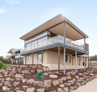Neighbour Avenue - Schoolies Week Accommodation