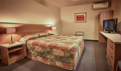 Opal Inn Hotel - Schoolies Week Accommodation 2