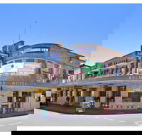 The Belmore Hotel - Schoolies Week Accommodation