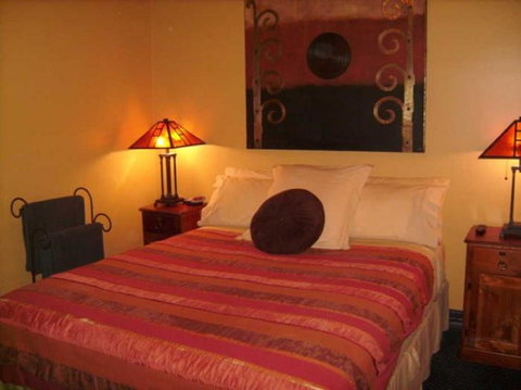 The Church House B And B - Schoolies Week Accommodation 1