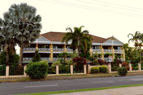 Waterfront Terraces - Schoolies Week Accommodation 0