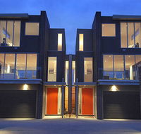 Aqua Ocean Villas - Schoolies Week Accommodation