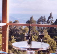 Lyrebird Cottages - Schoolies Week Accommodation