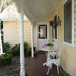 Yuulong Bed And Breakfast - Schoolies Week Accommodation 1