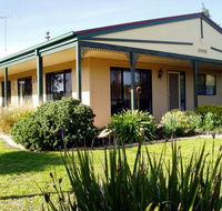 Bells By The Beach Holiday House - Schoolies Week Accommodation