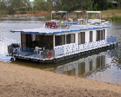 Matahari Houseboats - Schoolies Week Accommodation 5