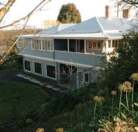 Azidene House - Schoolies Week Accommodation