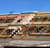 Seaview House - Schoolies Week Accommodation