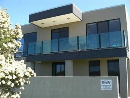 Ocean View Beach House - Schoolies Week Accommodation 1