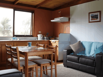 Flinders Island Cabin Park - Schoolies Week Accommodation
