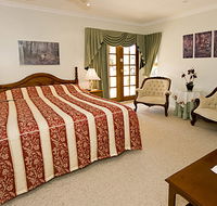 Armadale Manor - Schoolies Week Accommodation