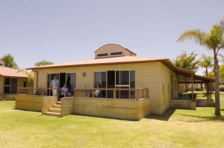 Discovery Holiday Parks - Koombana Bay - Schoolies Week Accommodation 0