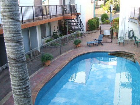 Bargara Beachfront Holiday Apartments - Schoolies Week Accommodation 0