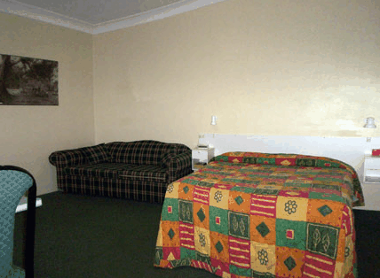 Lakeside Motor Inn - Schoolies Week Accommodation
