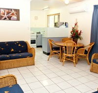 Comfort Resort Blue Pacific - Schoolies Week Accommodation
