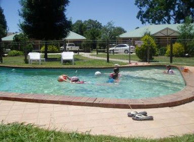 Banjo’s All Seasons Accommodation - Schoolies Week Accommodation 5