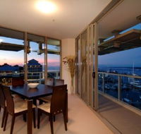Cairns Luxury Apartments Harbourlights Complex - Schoolies Week Accommodation