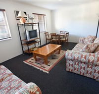 Key Lodge Motel - Schoolies Week Accommodation