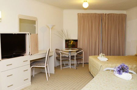 Bankstown Motel 10 - Schoolies Week Accommodation 4